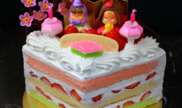 hina262 355x210 - ひなまつりケーキ　ご予約受付中です