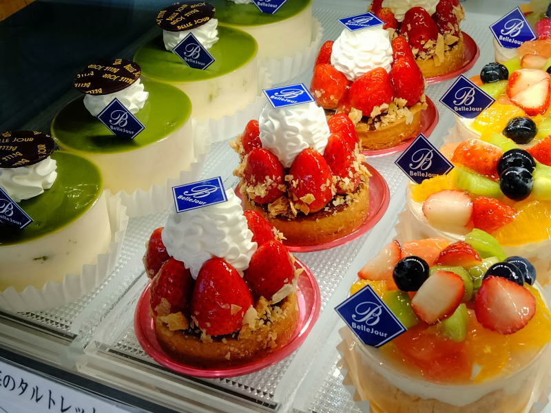 新しいケーキ達 toropikku - 新しいケーキ達